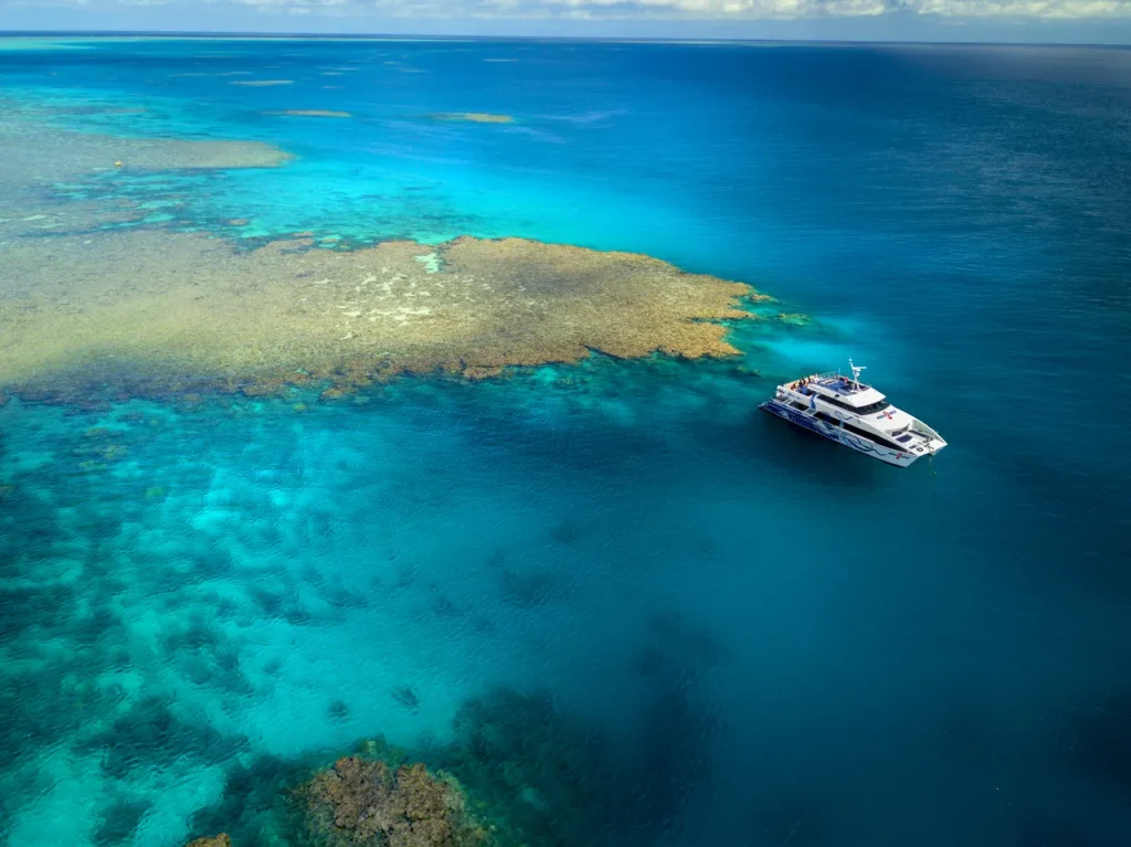 441760-aquaquest-vessel-aerial-view-web-version-1280px
