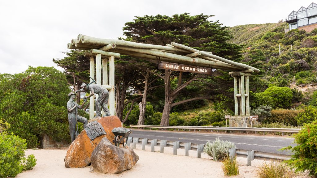 Memorial,Arch,At,The,Start,Of,The,Great,Ocean,Road